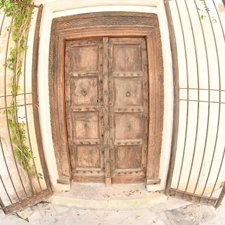 בית הארחה Demode Luxury Wellness *